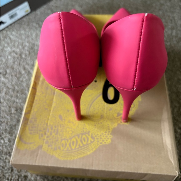 Pink Stiletto Heels - Picture 3 of 5